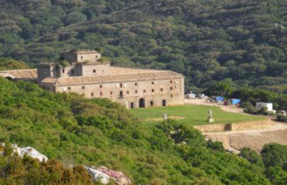 Monasterio del Cuervo, en el parque natural de Los Alcornocales, en Cádiz. BARBARIA Monasterio del Cuervo, en el parque natural de Los Alcornocales, en Cádiz. BARBARIA