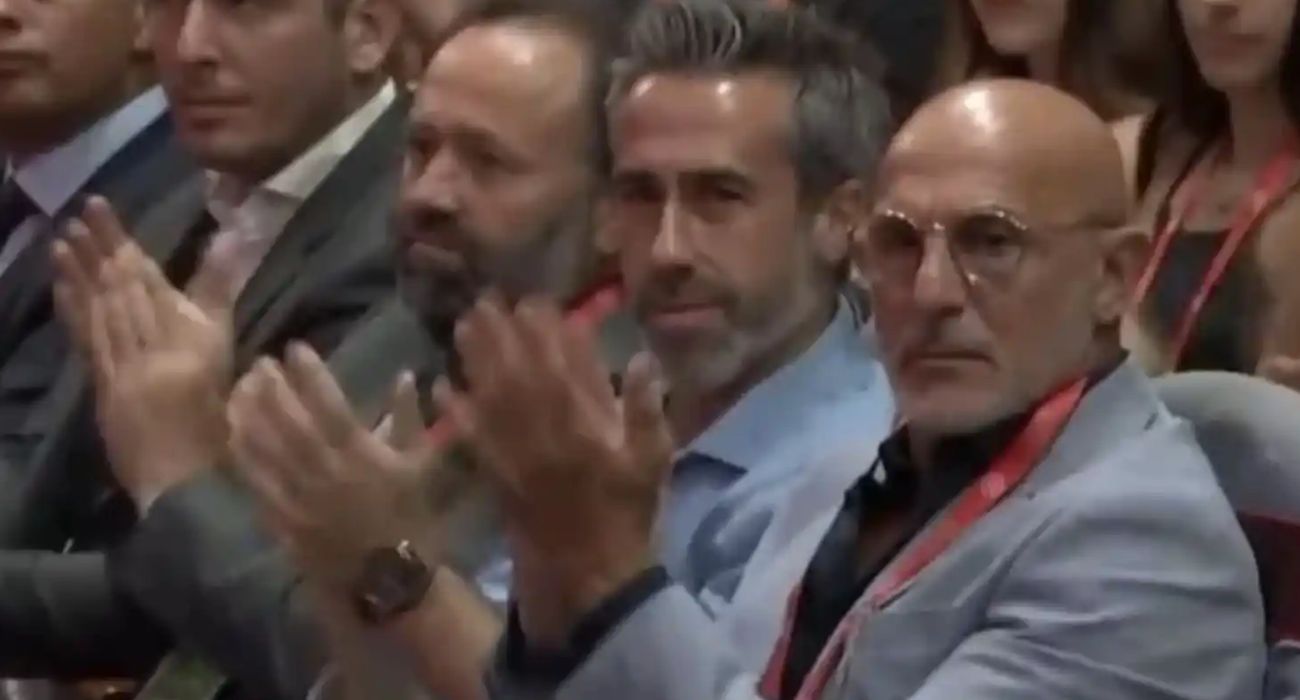 Fede Vidal, junto a Jorge Vilda y Luis de la Fuente. Fede Vidal, junto a Jorge Vilda y Luis de la Fuente.