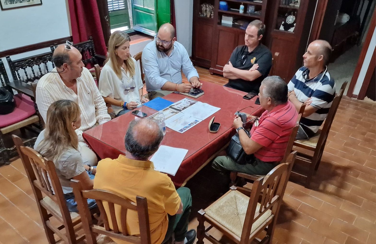 Reunión con la Hermandad de Los Afligidos sobre el hospital San Juan Grande en El Puerto. 