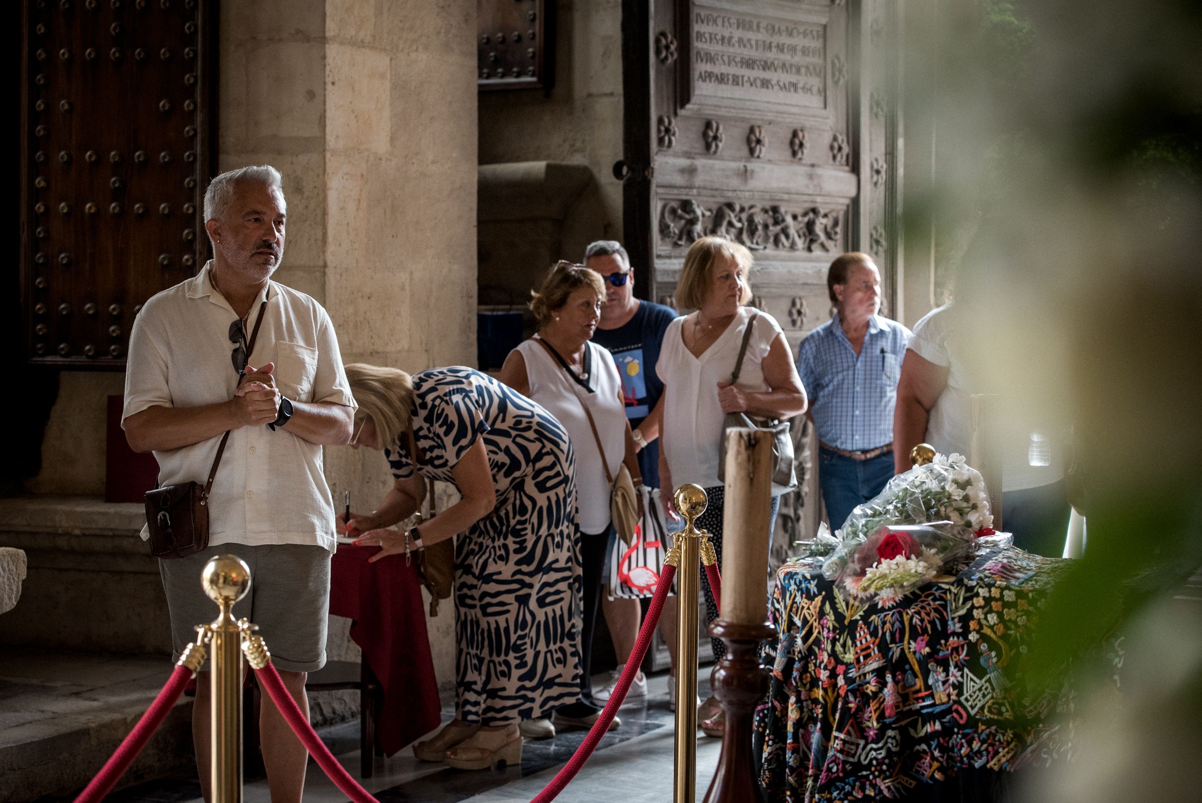 CAPILLA ARDIENTE MARIA JIMENEZ SEVILLA 8