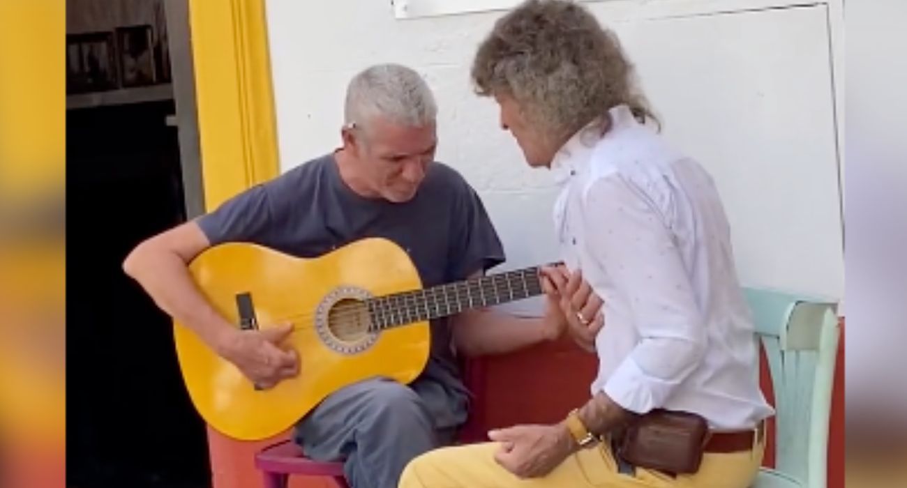 El Chusco, a la guitarra, con José de los Camarones.