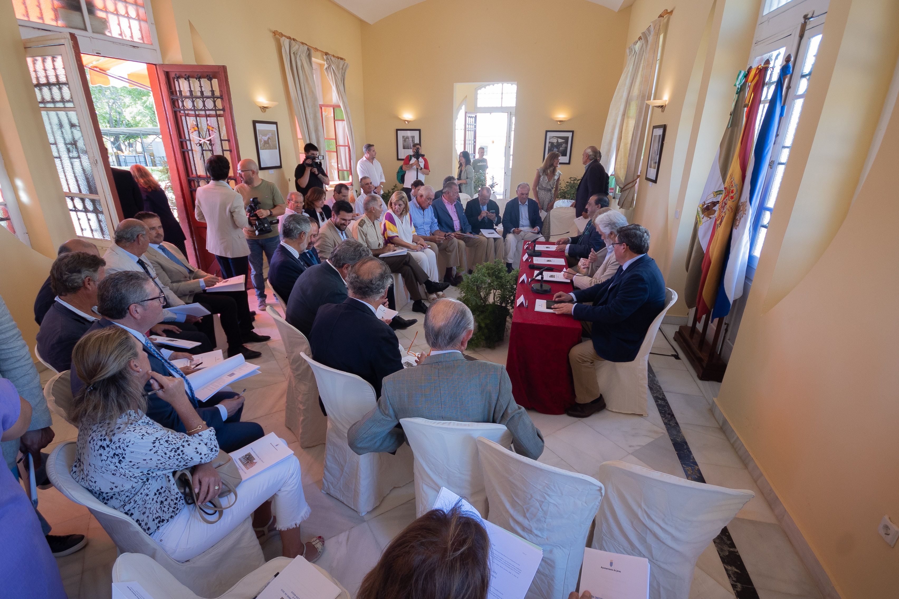 La reunión en el Depósito de Sementales.