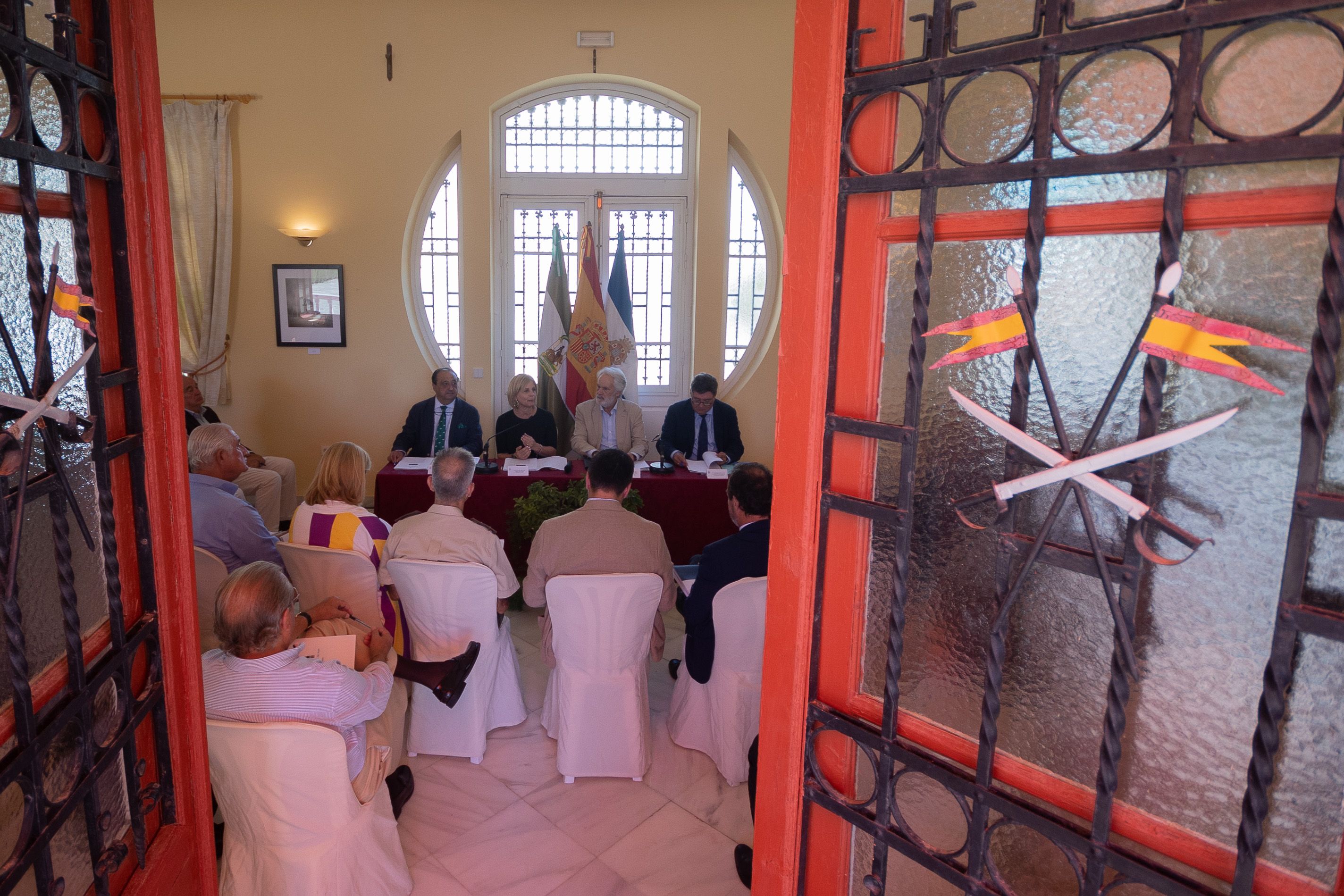 María José García-Pelayo, alcaldesa de Jerez, preside la Mesa Institucional del Caballo de este viernes.