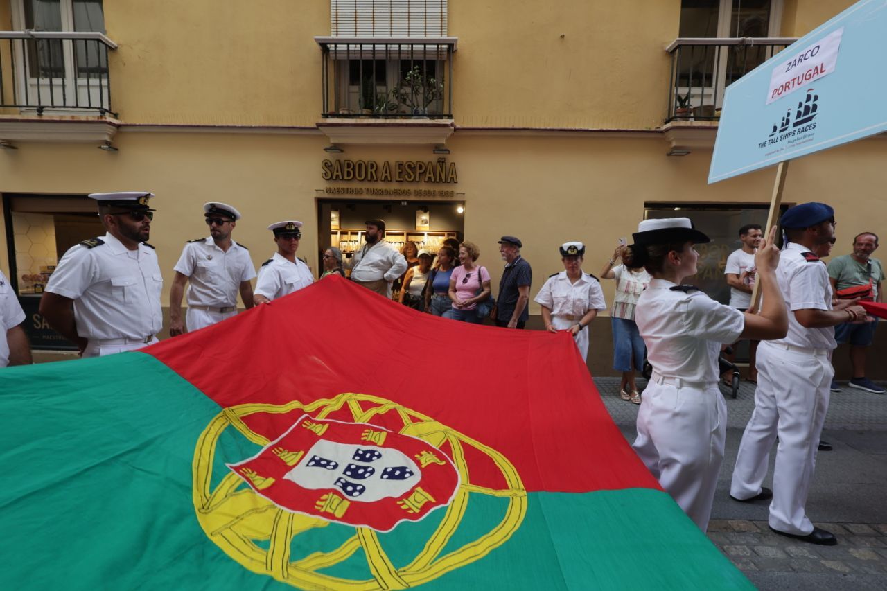 Desfile gran regata cadiz