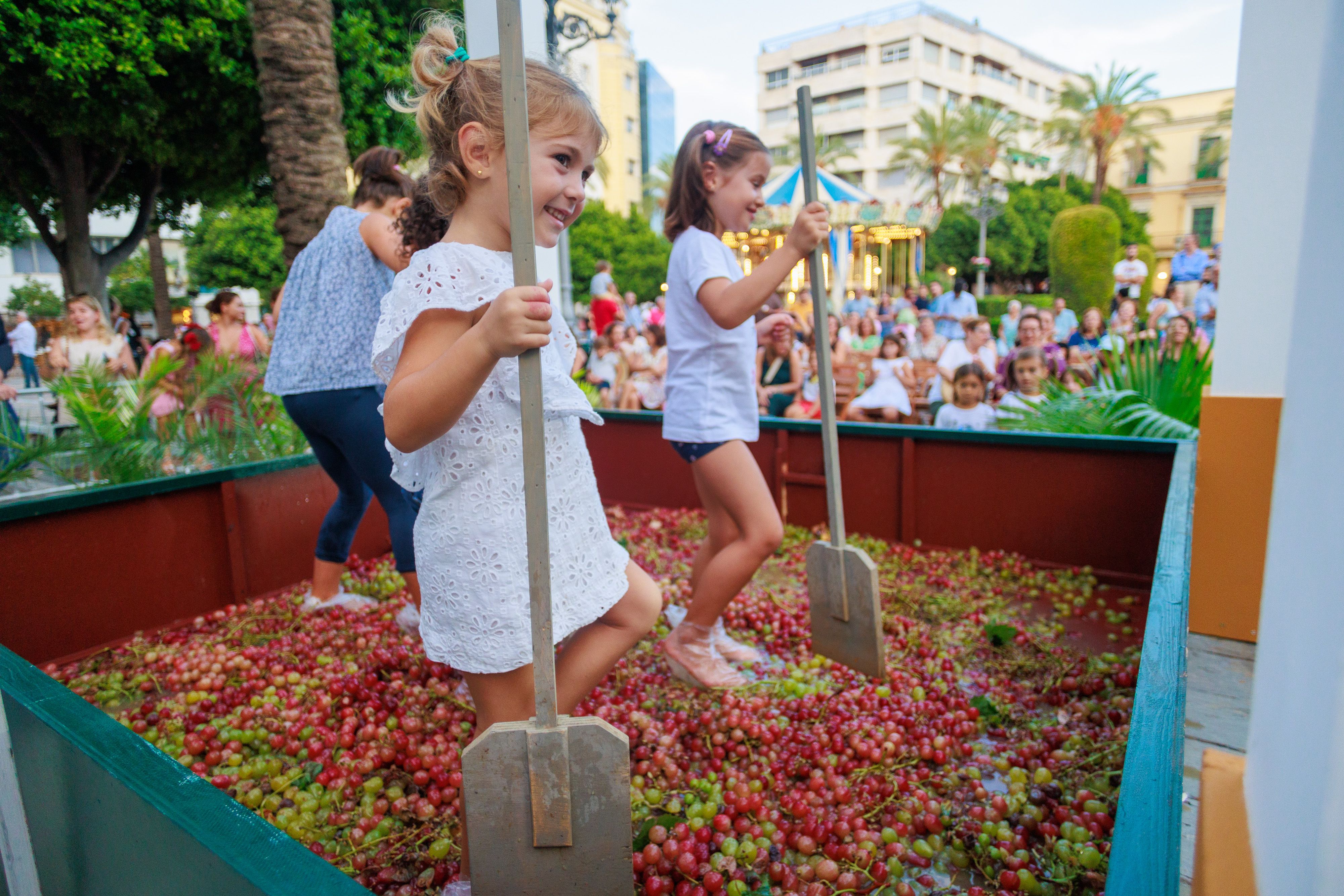 La Pisa de la Uva infantil, de la plaza del Arenal.