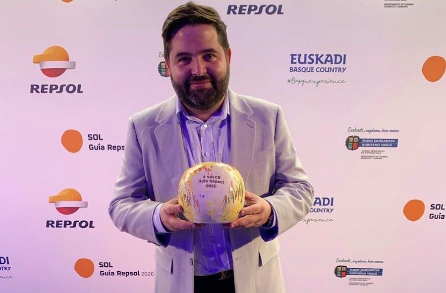 Juanlu Fernández, con su segundo Sol de la Guía Repsol.