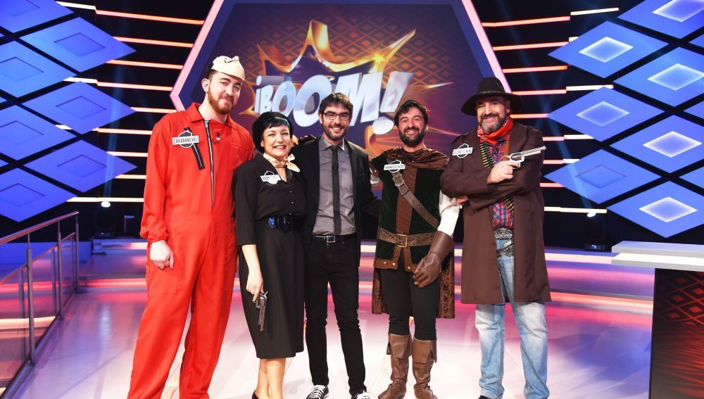 Imagen del programa especial por las 100 emisiones con el equipo de 'Los Dispersos'. FOTO: ANTENA3