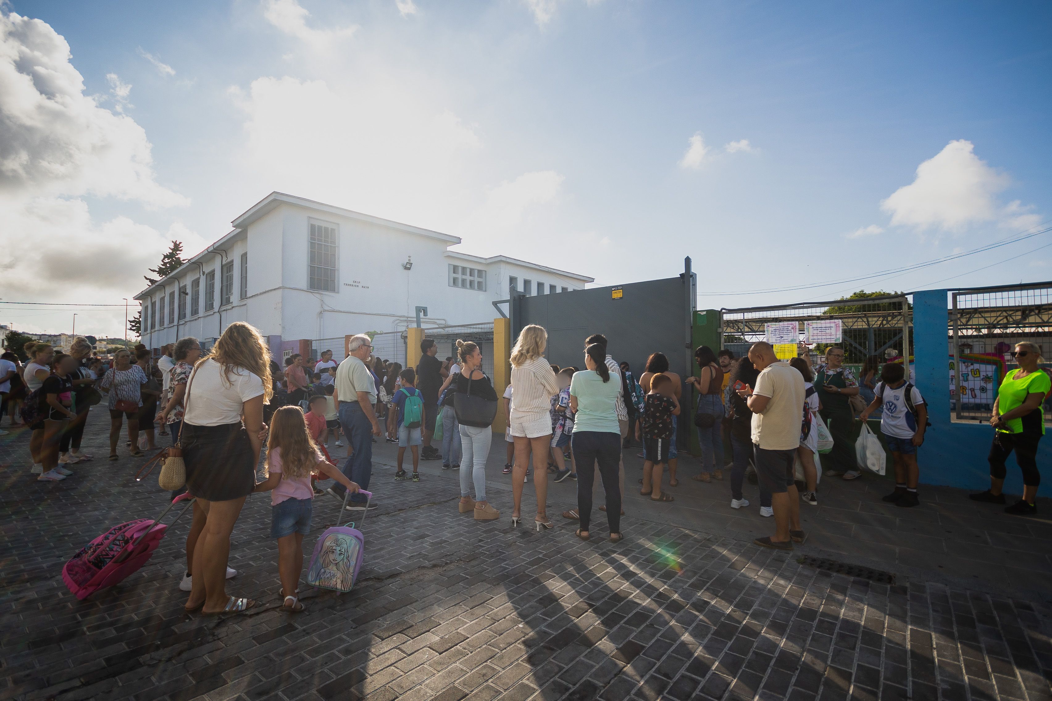 El inicio del curso 'de circo' en el CEIP Federico Mayo.