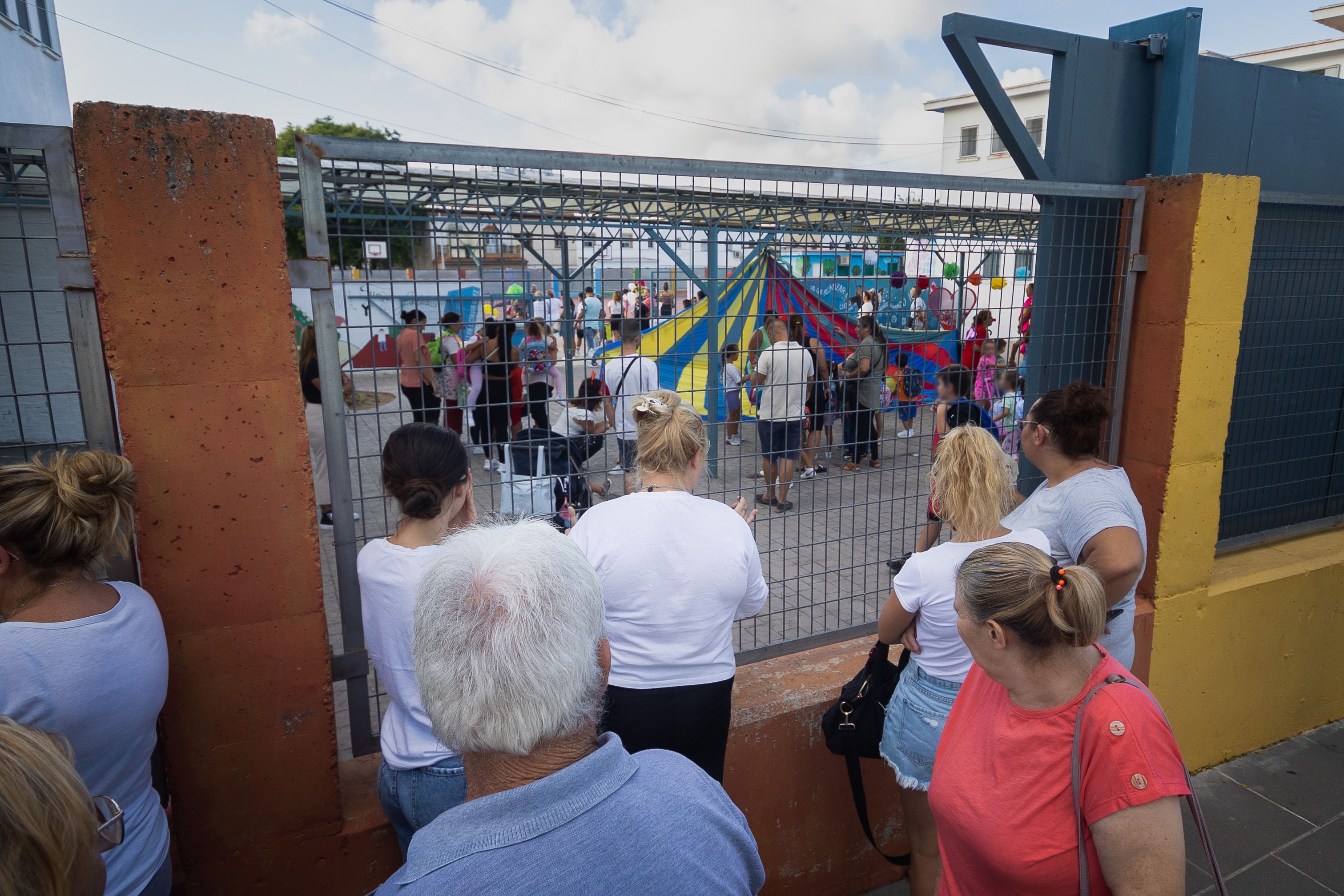 El inicio del curso 'de circo' en el CEIP Federico Mayo.