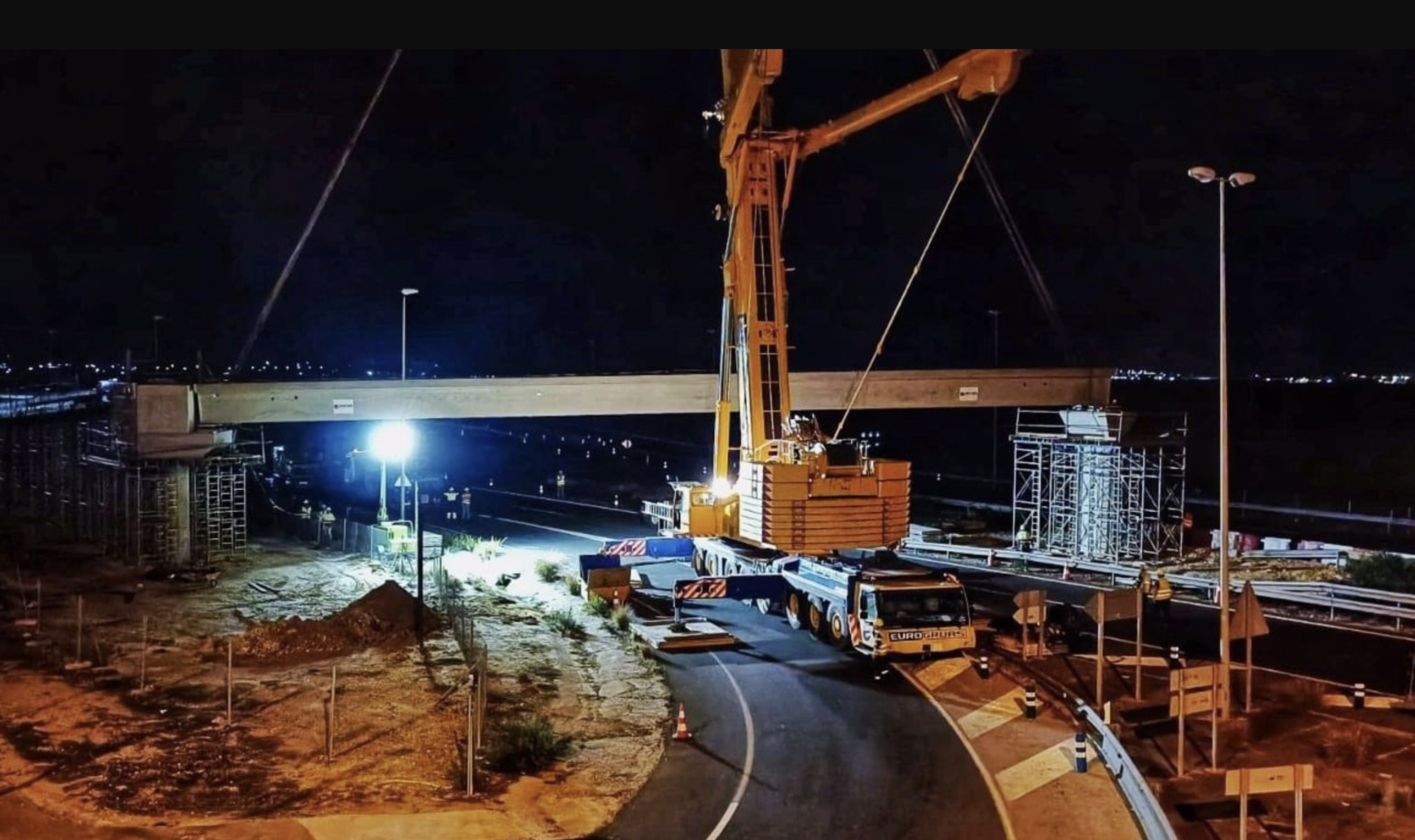 270 metros de pasarela ciclopeatonal en Tres Caminos: la parada del Trambahía al fin tendrá sentido.