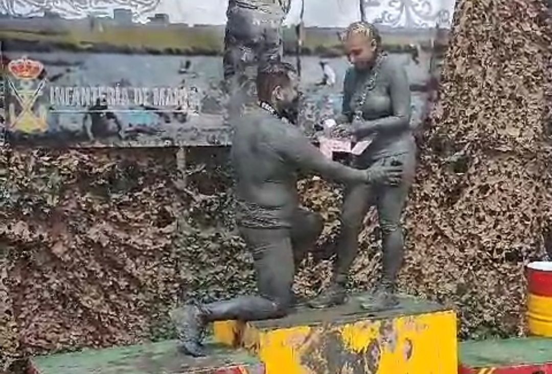 Momento en el que Antonio ha pedido a María casarse.