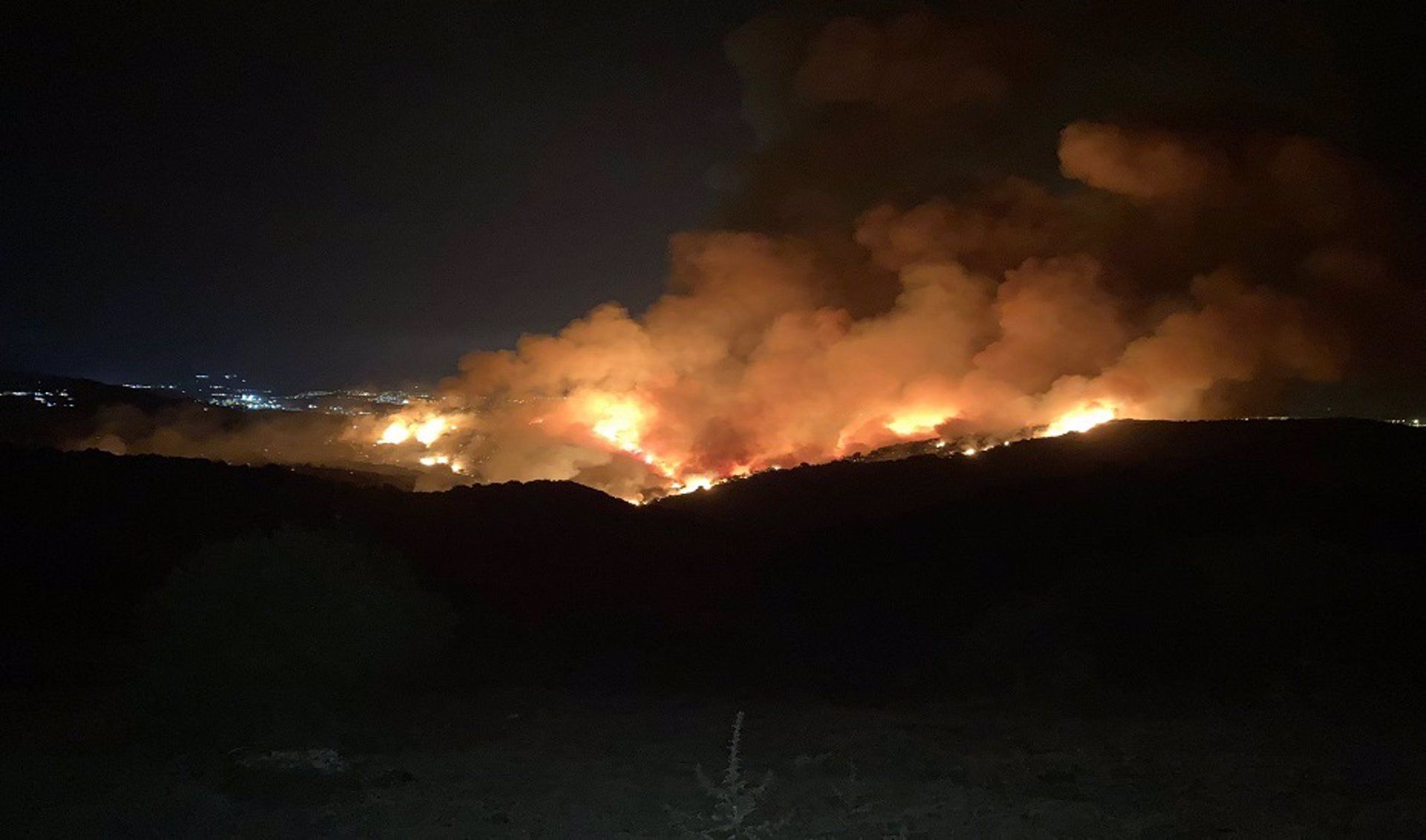 Imagen del incendio en Algeciras.