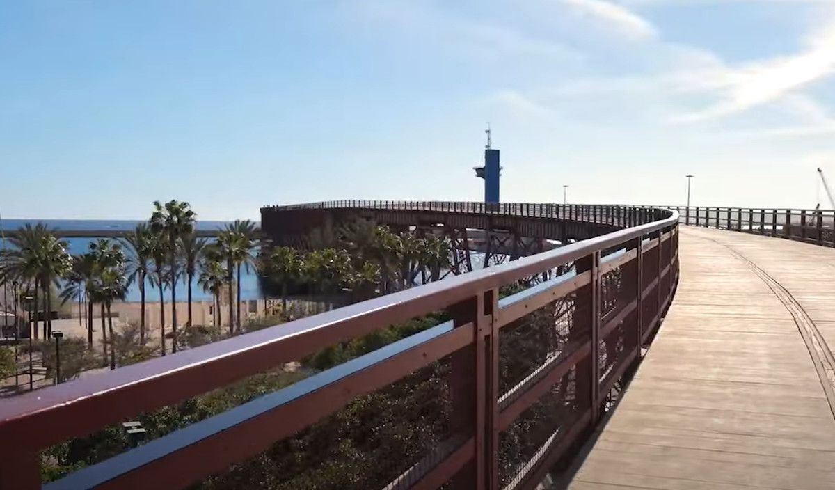 El renovado Cable Inglés de Almería. APA