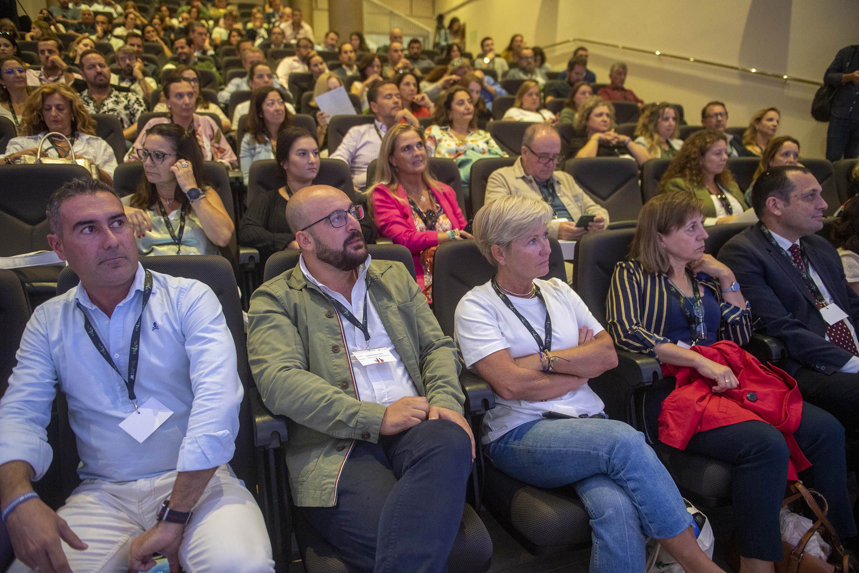 El vicepresidente de Diputación y responsable del Patronato de Turismo, Germán Beardo, ha inaugurado las mesas sectoriales, a la que han acudido unos 200 profesionales y representantes de entidades públicas o privadas.