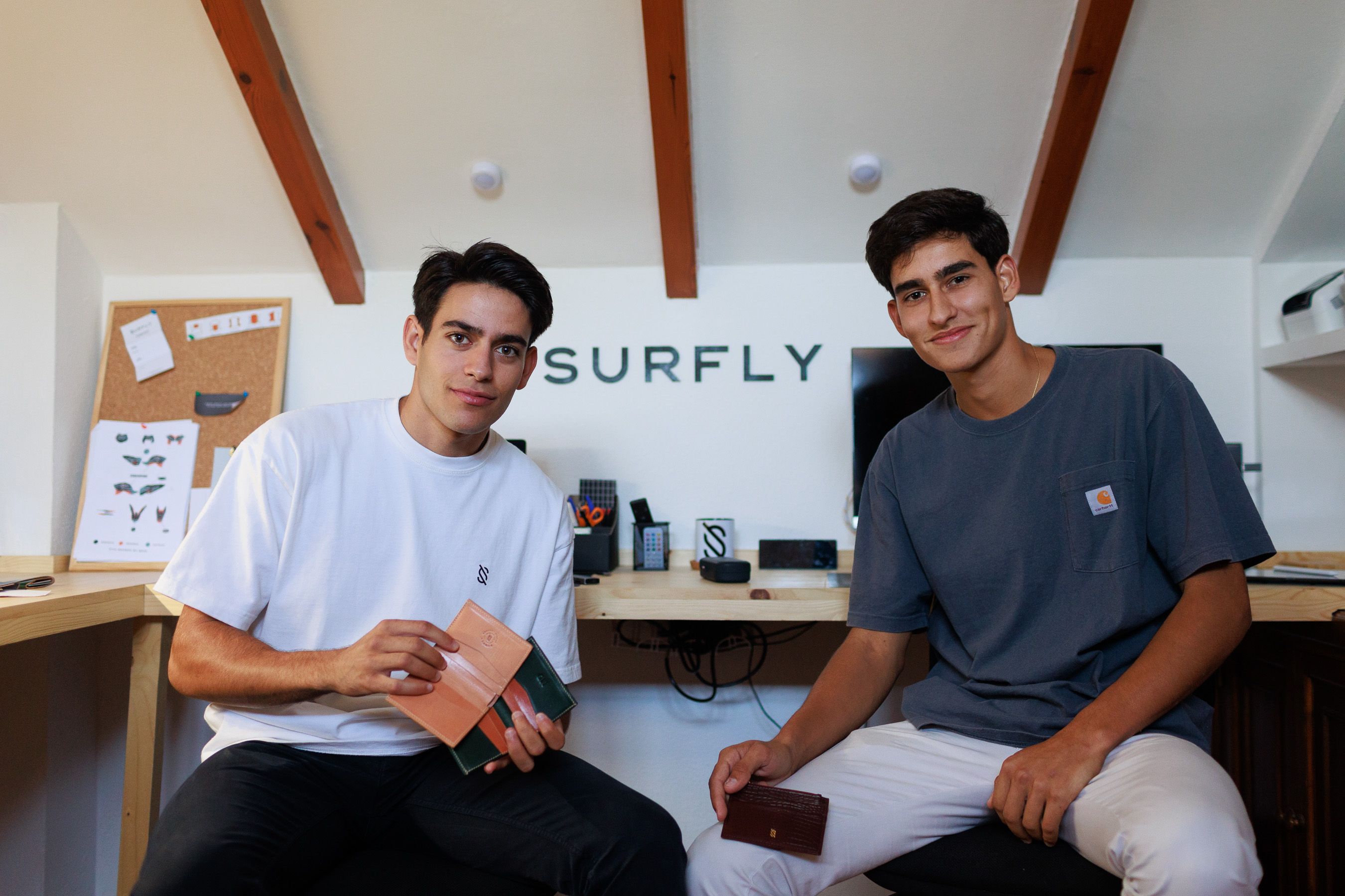 Los jóvenes emprendedores Pepe Macías y Luis Perignat en su estudio de Jerez.