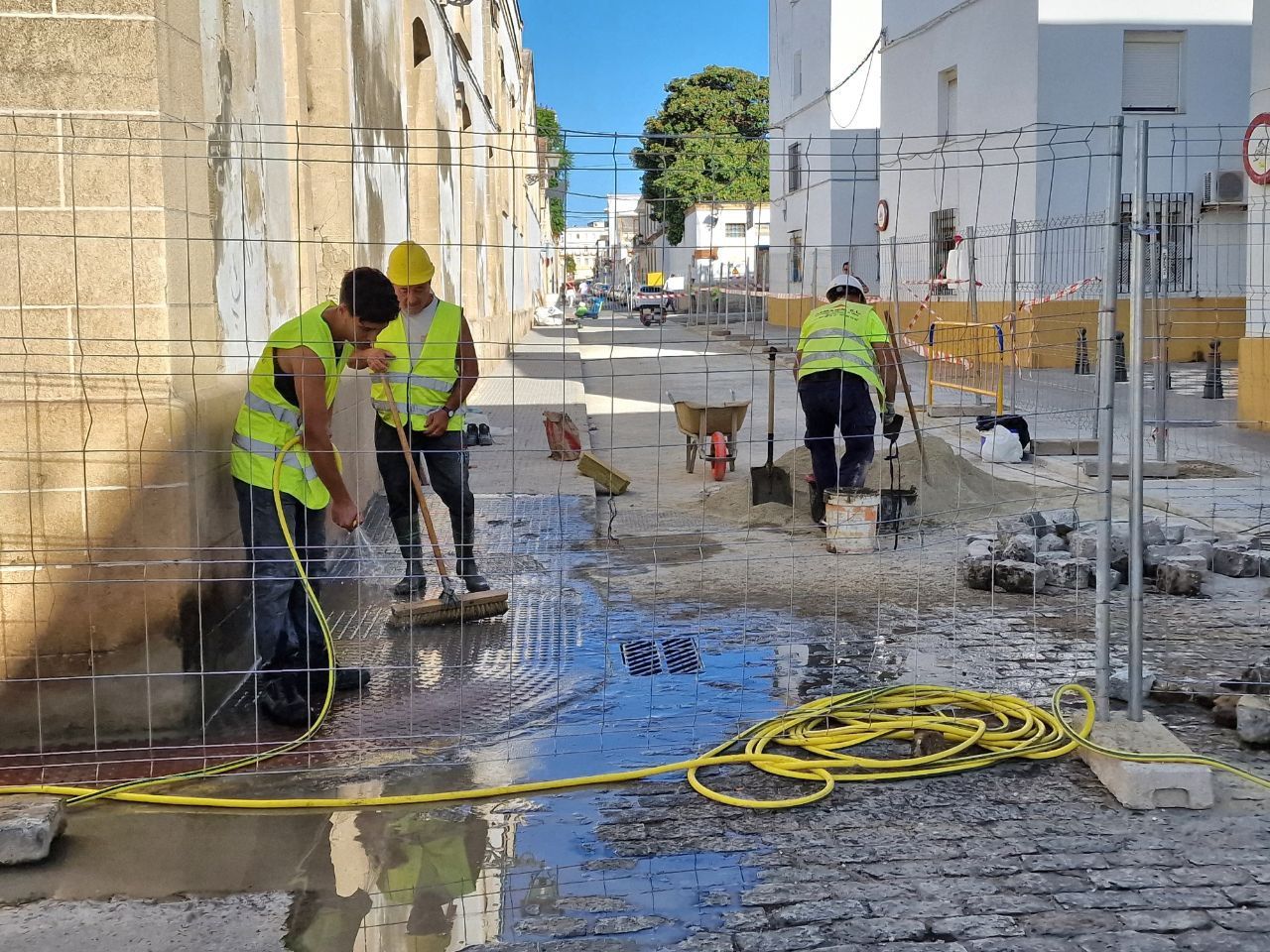 Trabajos en el entorno de la plaza del Polvorista. 