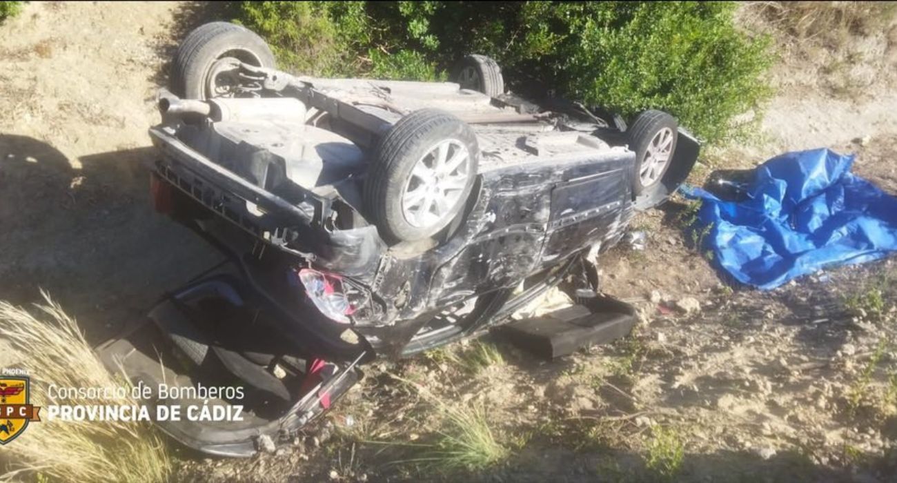 Así ha quedado el vehículo que intentaba escapar de la Guardia Civil.
