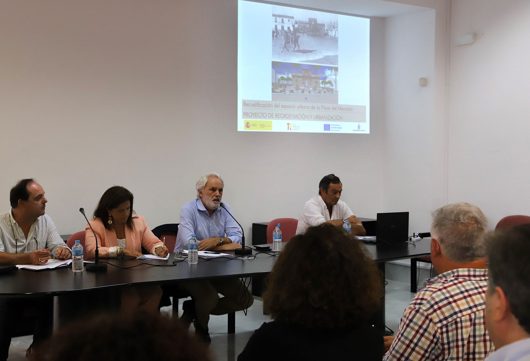 Acto de presentación de la remodelación de la plaza del Mercado.