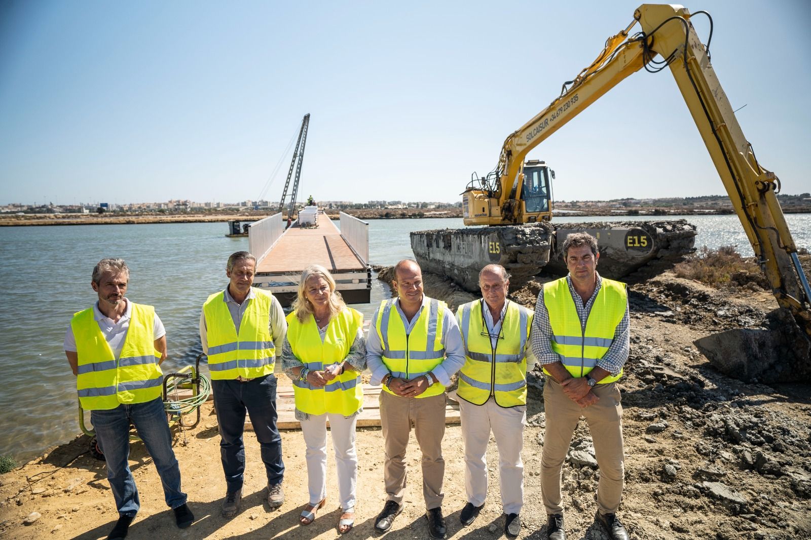 Visita a las obras de la vía peatonal y cicloturista entre Cádiz y San Fernando.