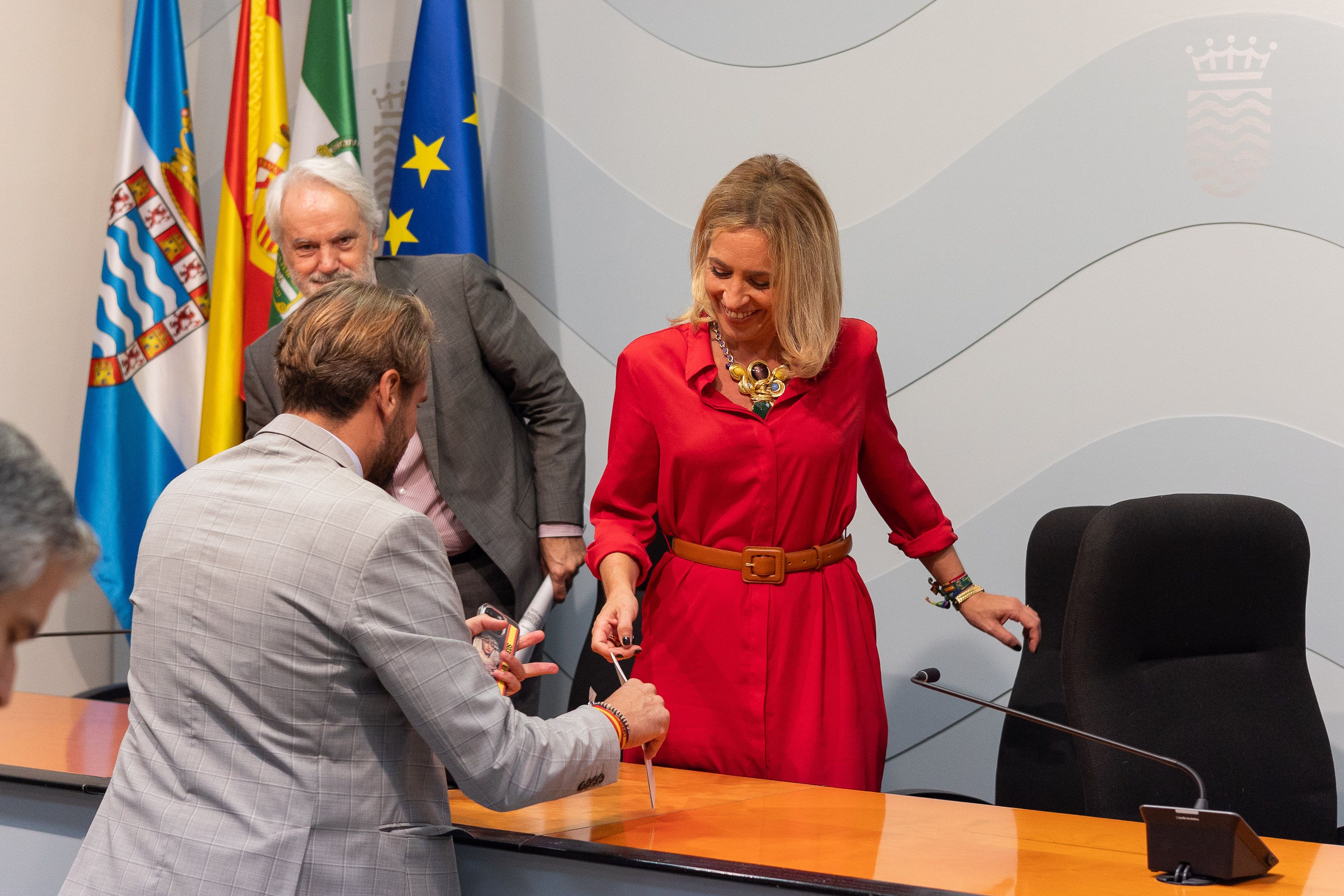 La presidenta de Diputación, Almudena Martínez, junto a Agustín Muñoz, primer teniente de alcaldesa y delegado de Centro Histórico.