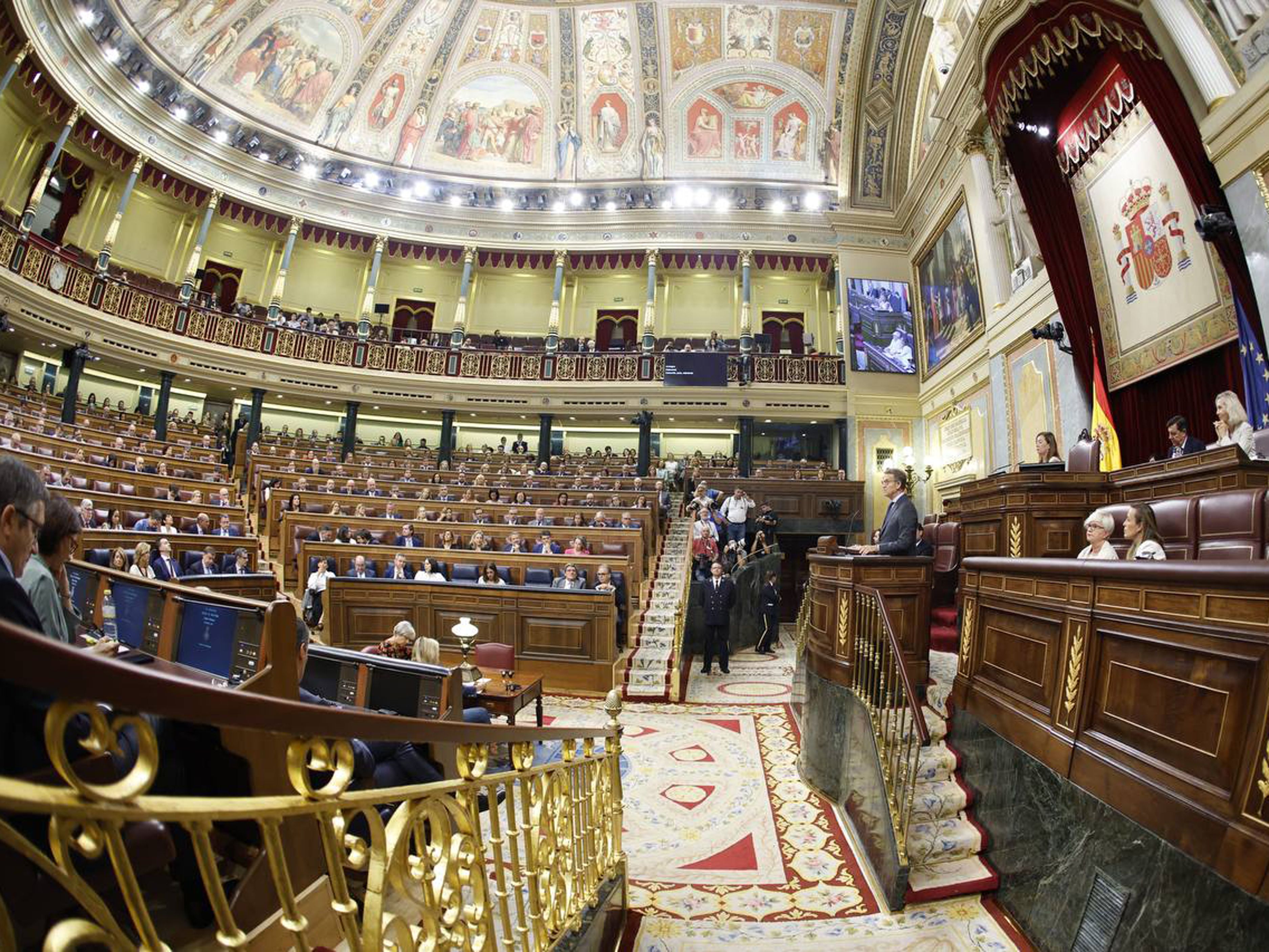Alberto Núñez Feijóo durante la investidura.