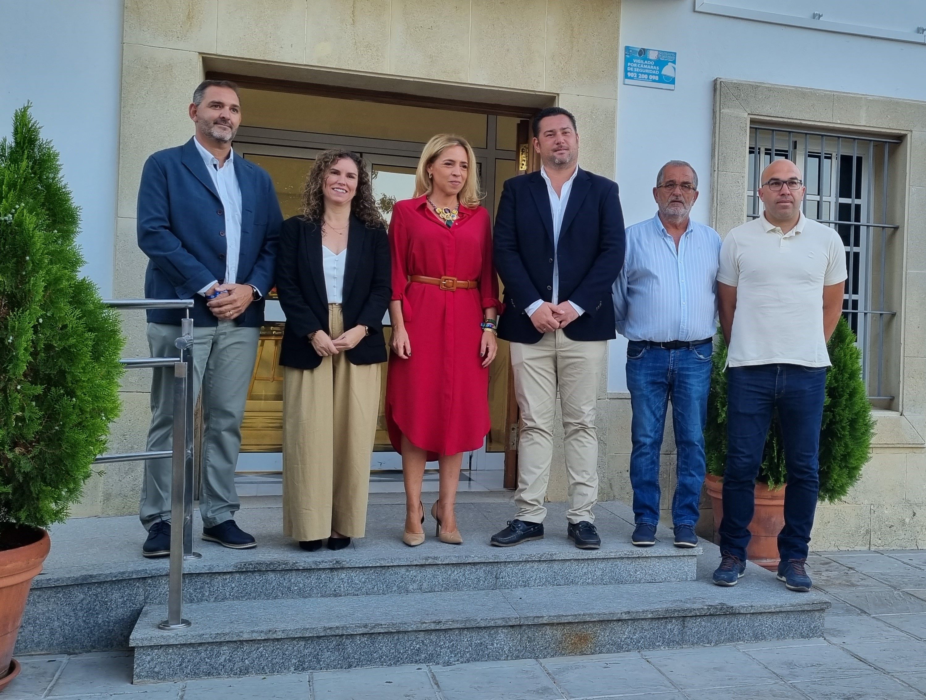 La visita a Guadalcacín por parte de la presidenta de la Diputación de Cádiz.