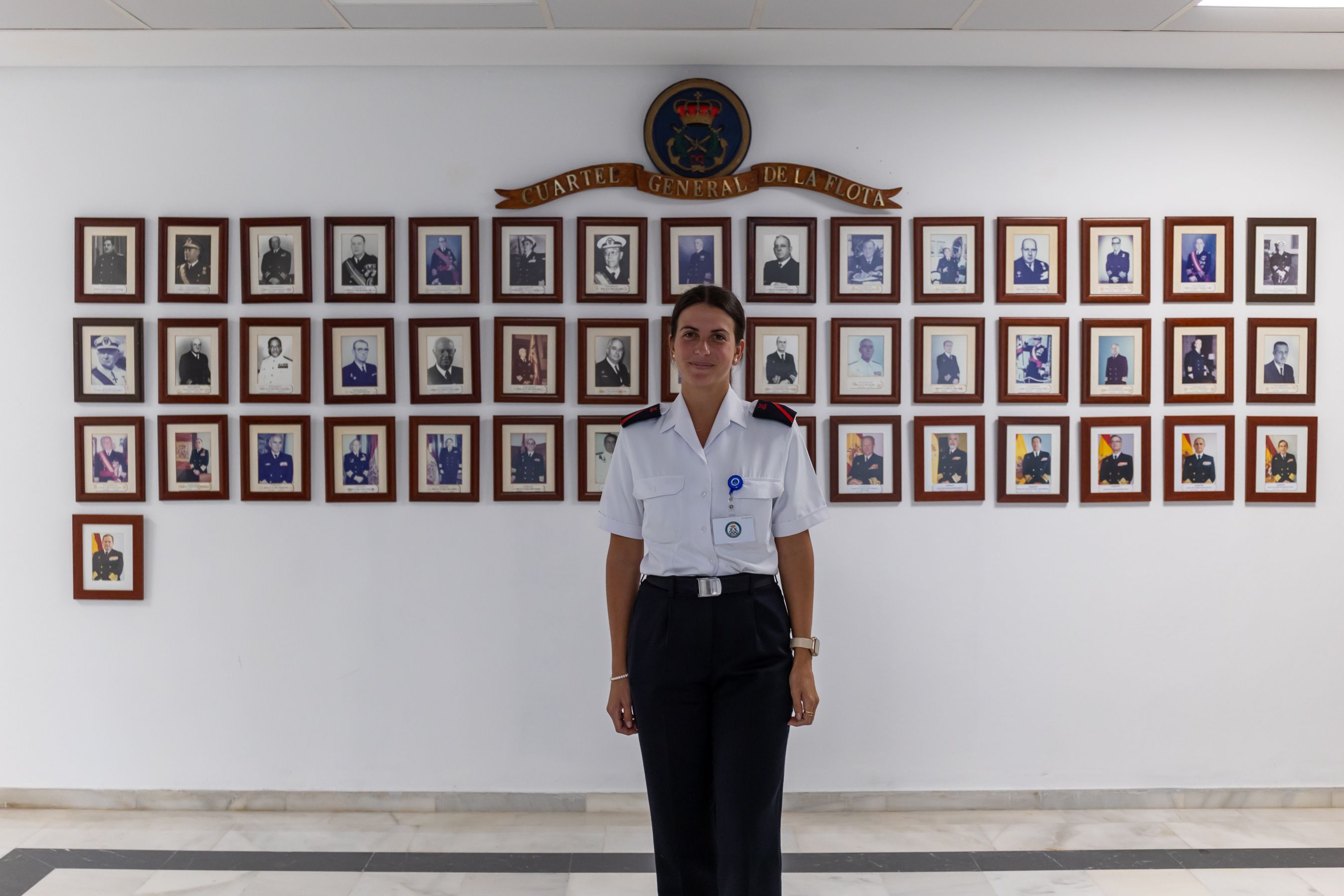 La joven marinera en el Cuartel General de la Flota donde trabaja.