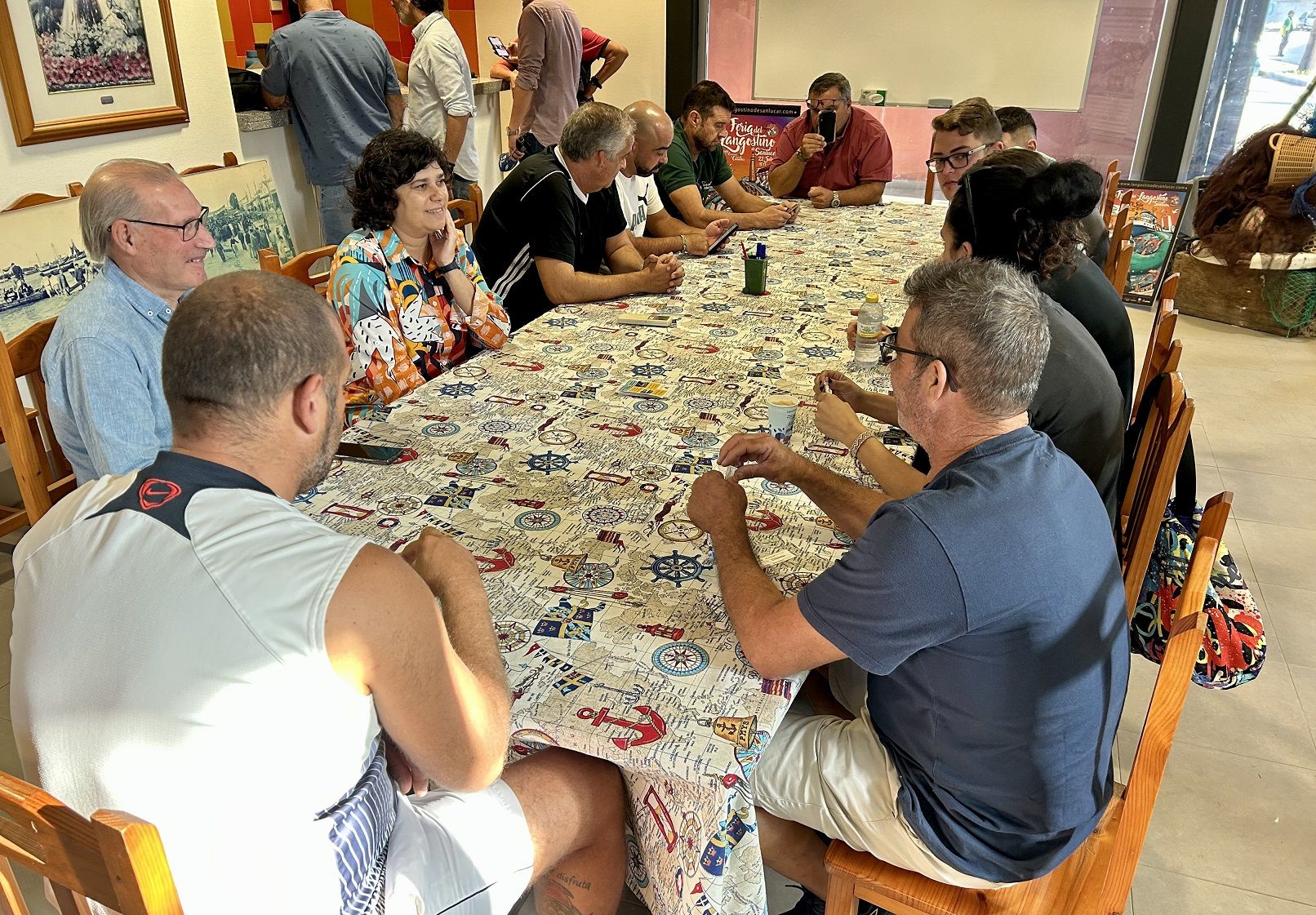 Encuentro de la alcaldesa con la Cofradía de Pescadores de Sanlúcar.