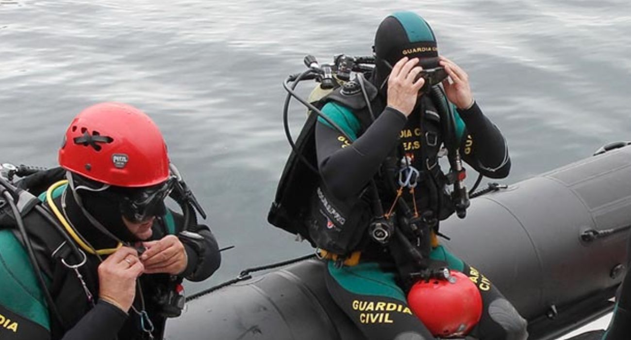 Miembros del Grupo de Especialistas en Actividades Subacuáticas de la Guardia Civil, en una imagen de archivo, han hallado el cadáver de un hombre de 52 años.