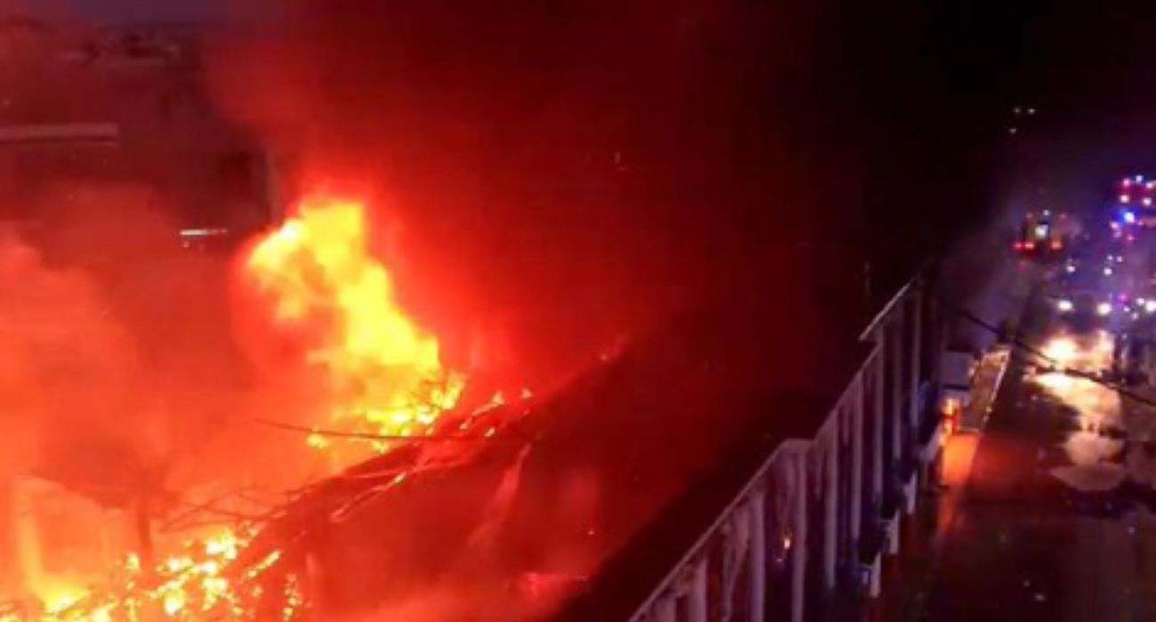 Una imagen del trágico incendio en Murcia. Las discotecas afectadas estaban sin licencia desde enero de 2022.