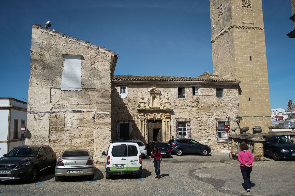 La casa del Deán, junto a la Catedral de Jerez y sobre la antigua mezquita.    FOTO: MANU GARCÍA.