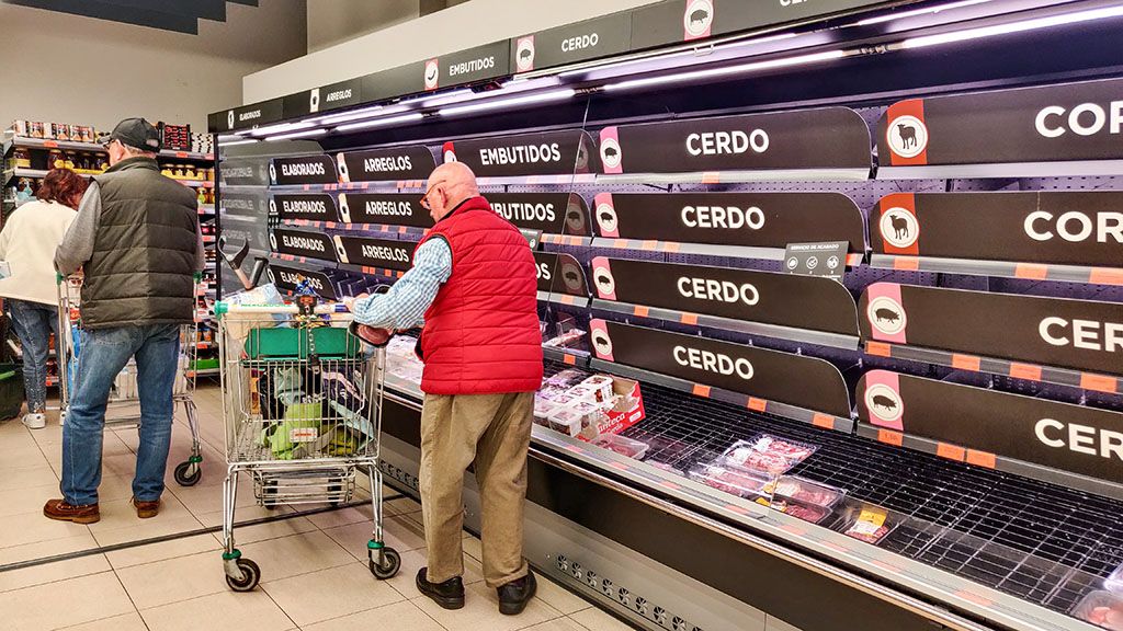 Un supermercado en Madrid, en una foto de EFE/Rodrigo Jiménez, vía Canal Sur.