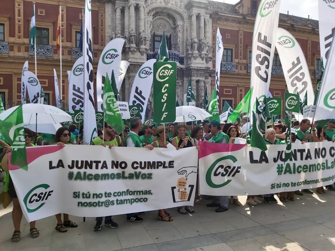 Imagen de la protesta de funcionarios.