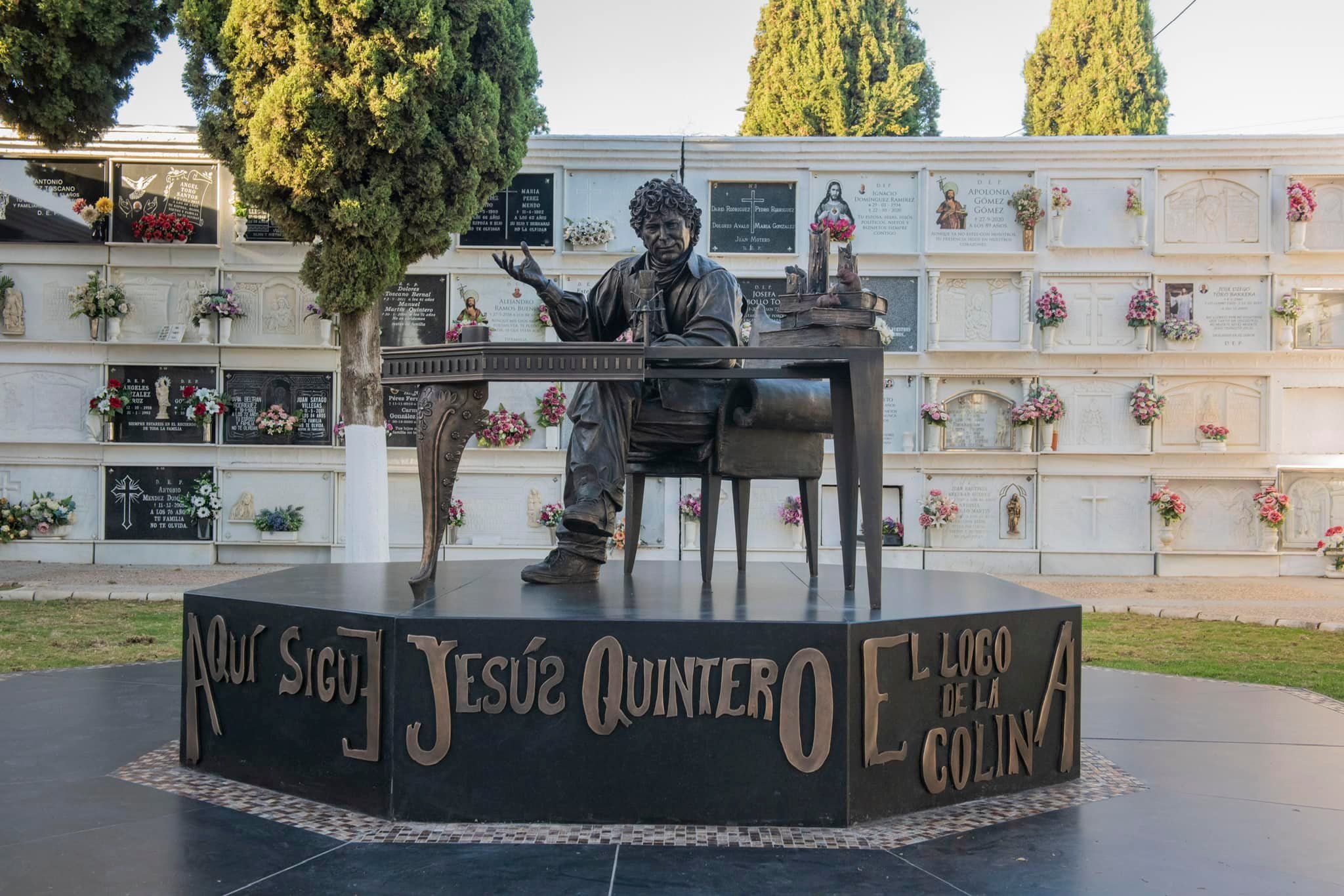 Escultura de Jesús Quintero realizada por Elías Rodríguez Picón. 