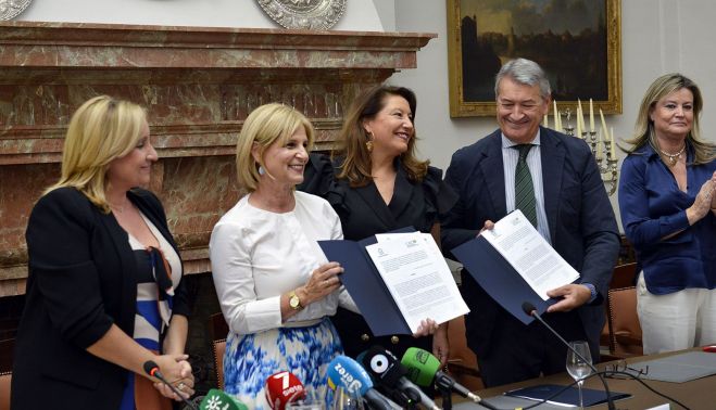 Un momento de la firma del convenio en la sede del Consejo Regulador.