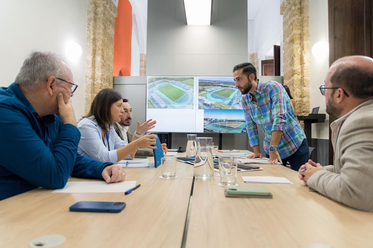 Reunión en San Fernando entre Cavada y los arquitectos.