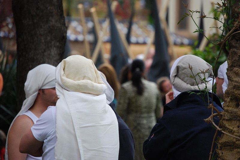 Costaleros en la Semana Santa andaluza, en una imagen de archivo. FOTO: GUILLERMO MONTERO