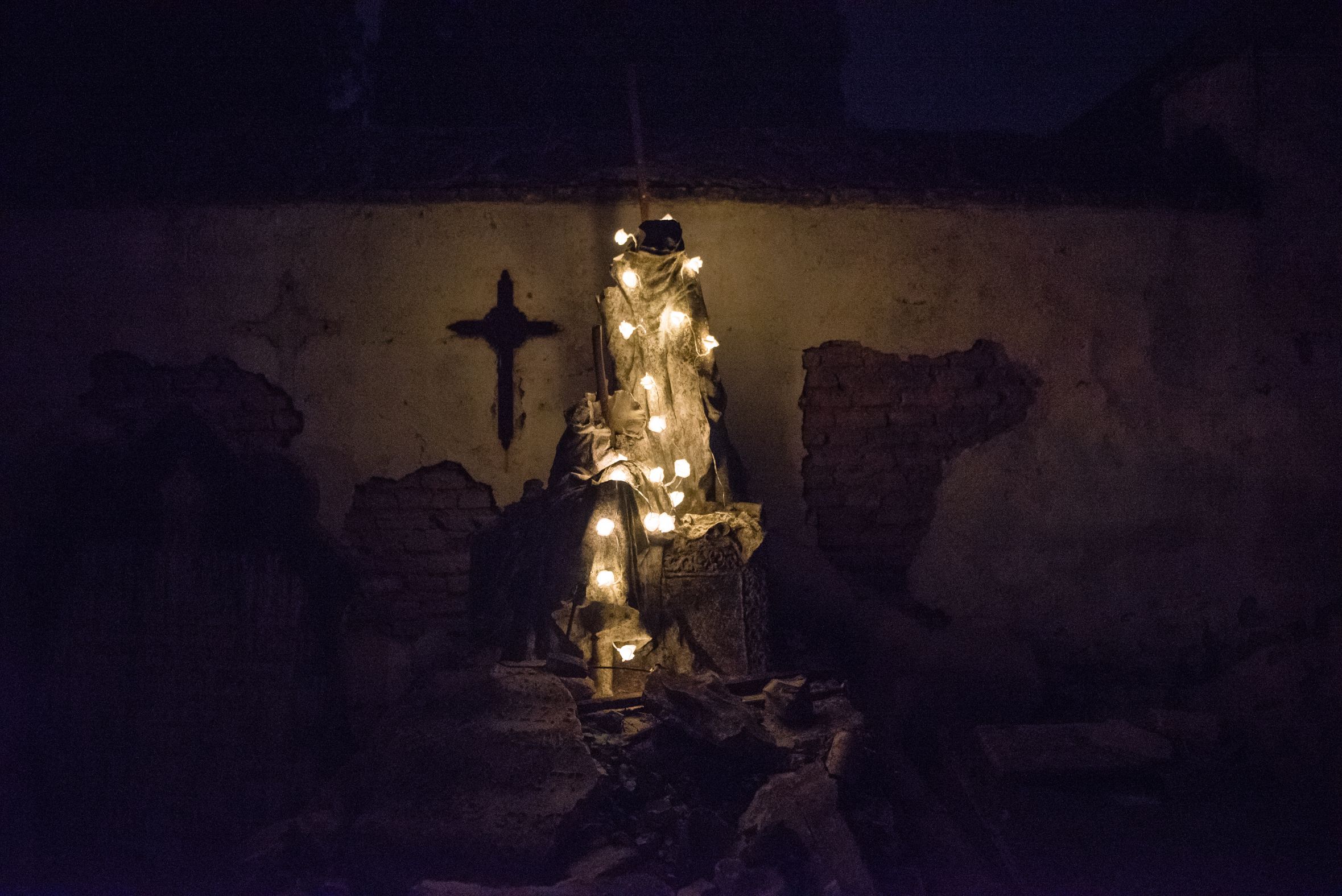 La decoración intensa en el cementerio de San Jorge.