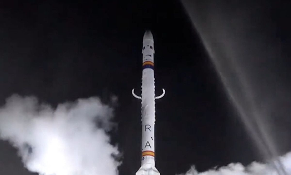 Lanzamiento del primer cohete privado que se lanza desde Europa, en Huelva. PLDSPACE