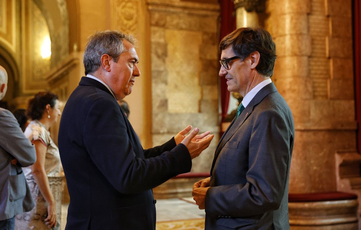 Encuentro entre Salvador Illa y Juan Espadas en Barcelona. 