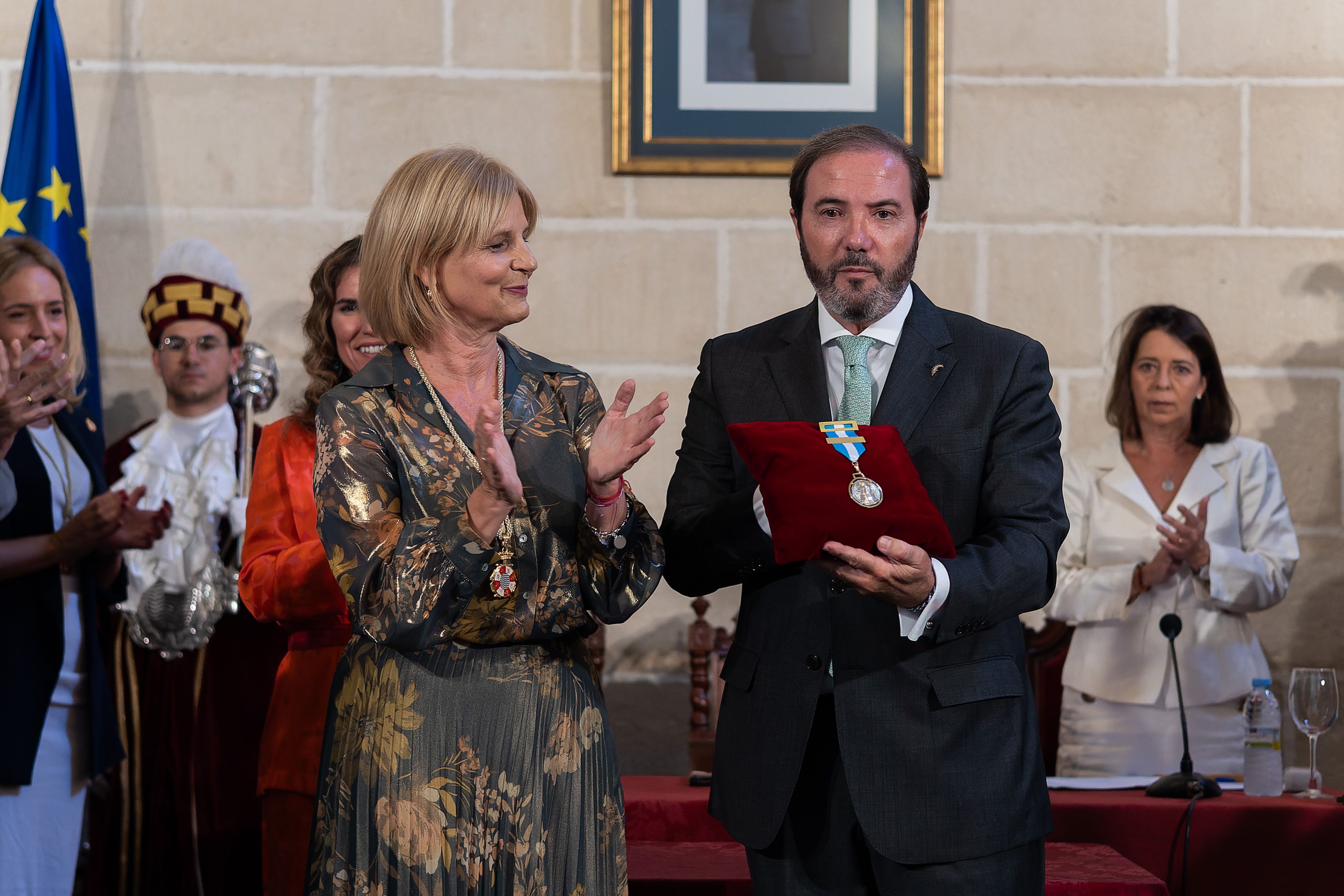 Concesión de la Medalla de Jerez a La Estrella