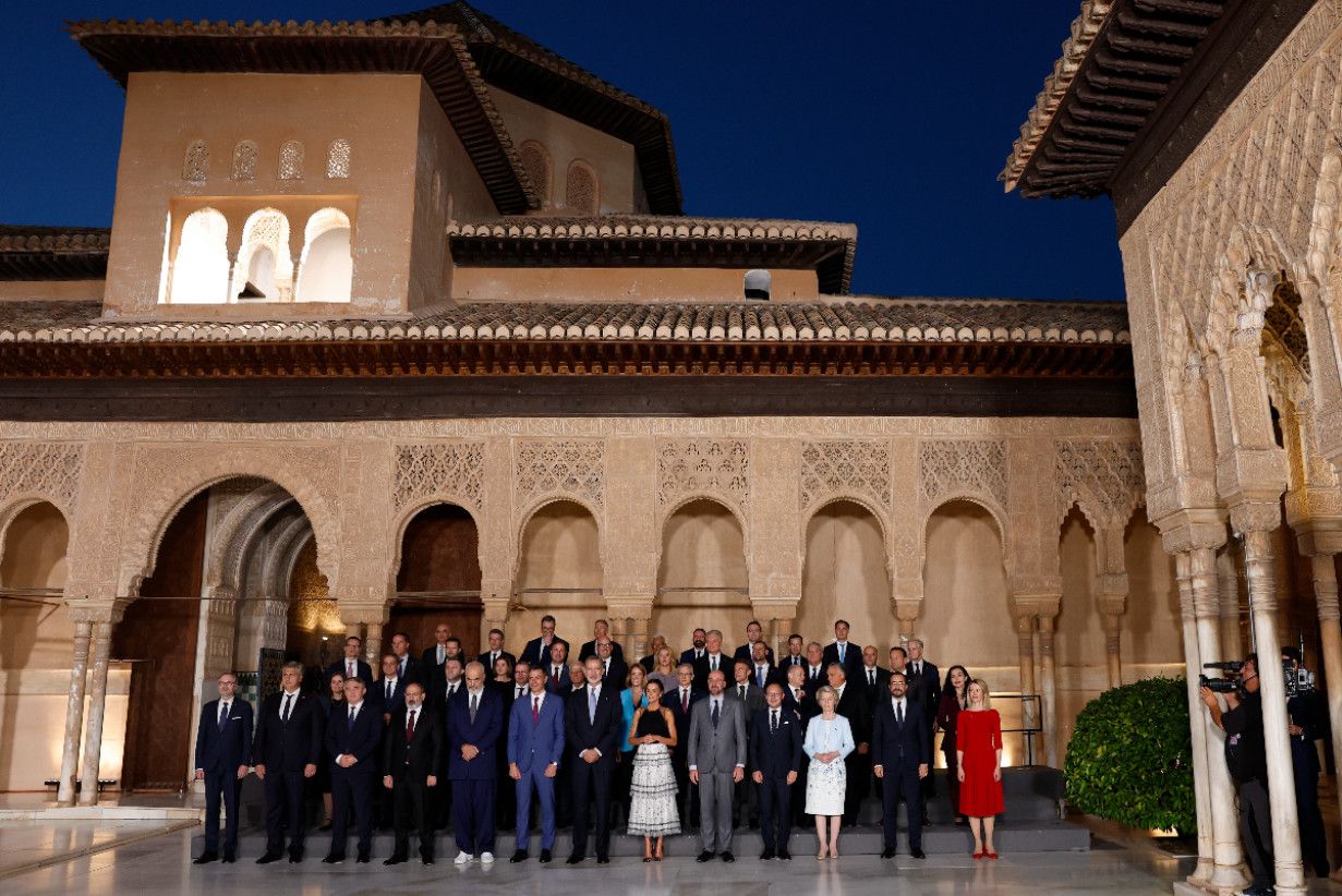 Dirigentes políticos en la Alhambra durante la Cumbre de Granada.