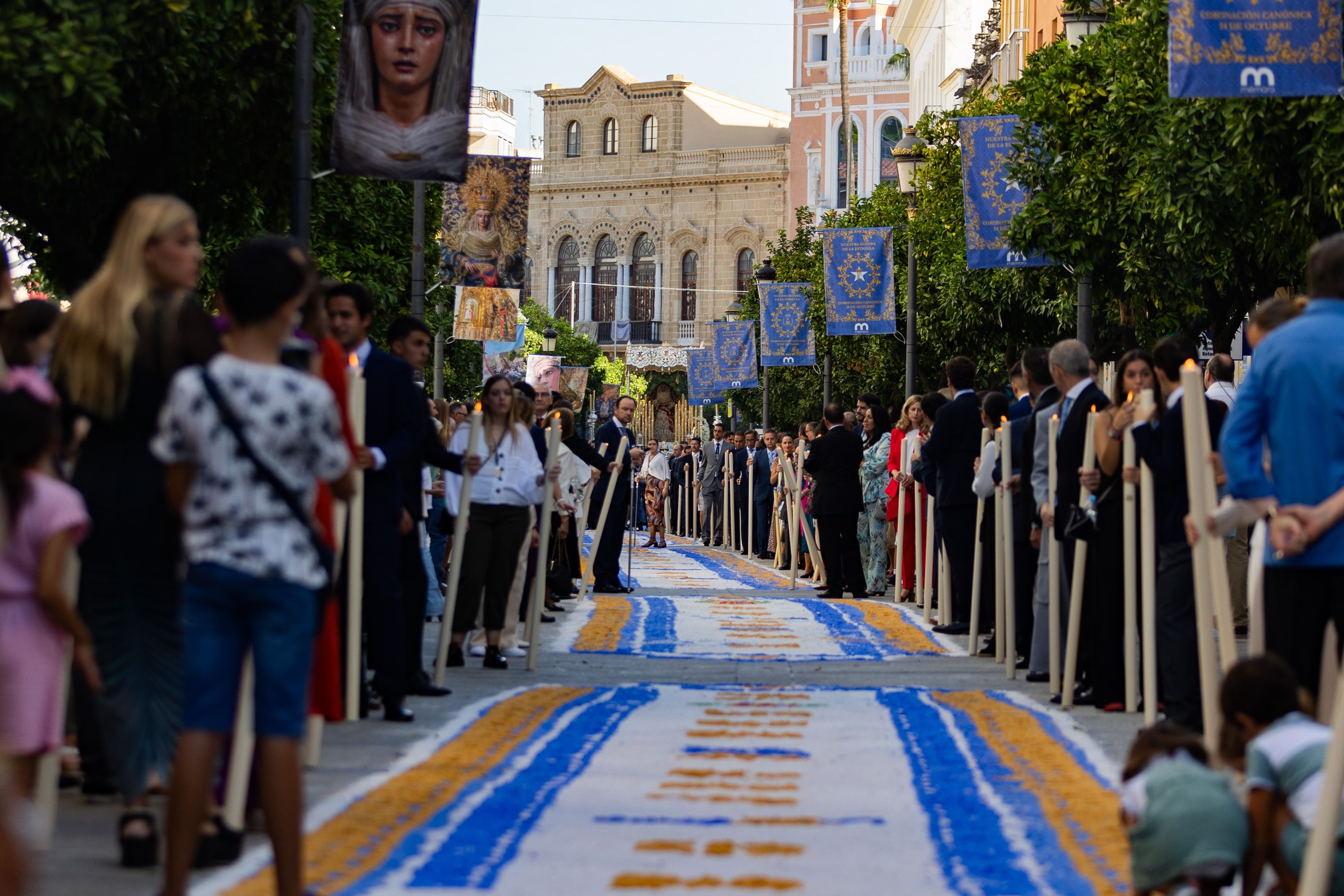 Salida procesional de la Virgen de la Estrella