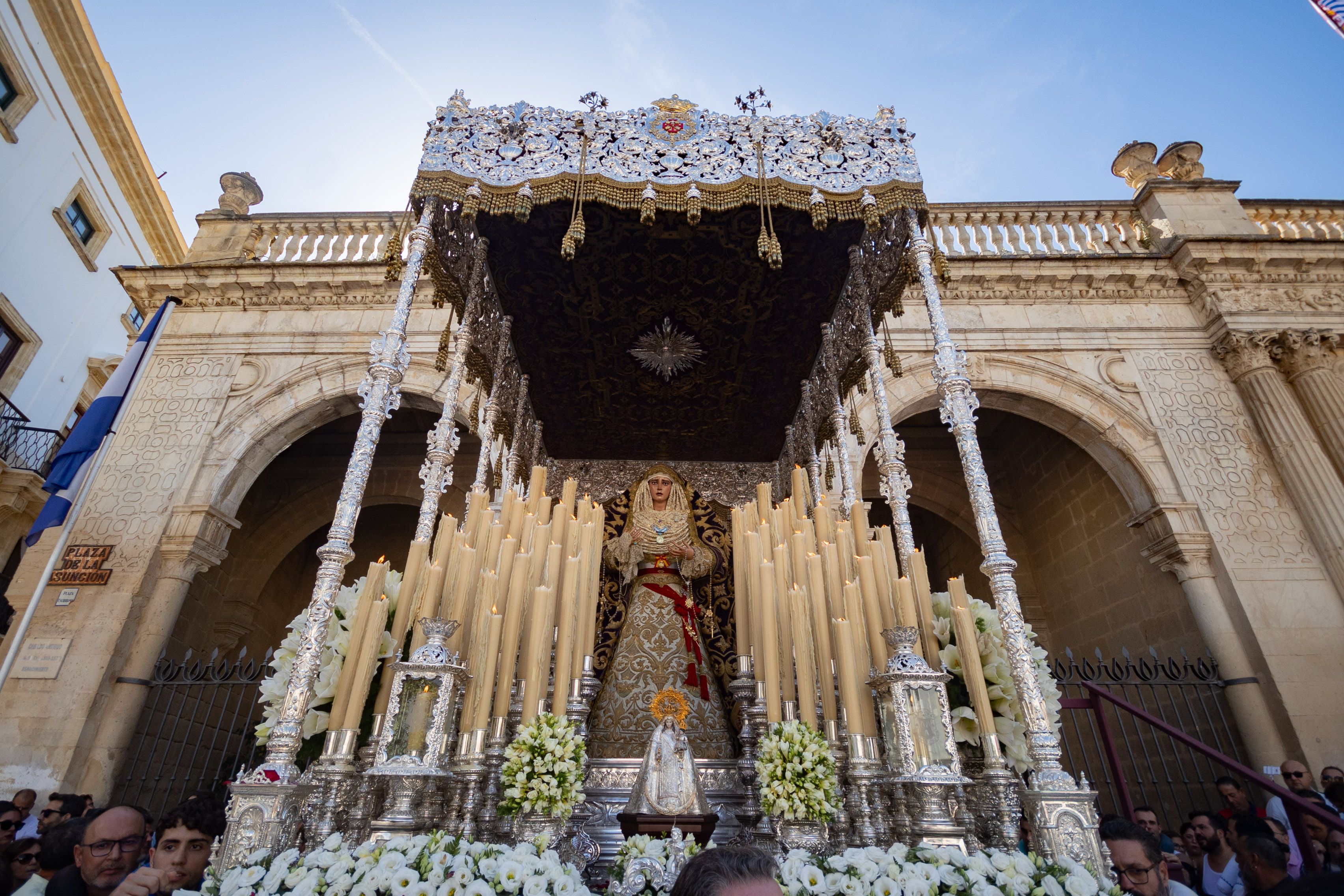 Salida procesional de la Virgen de la Estrella