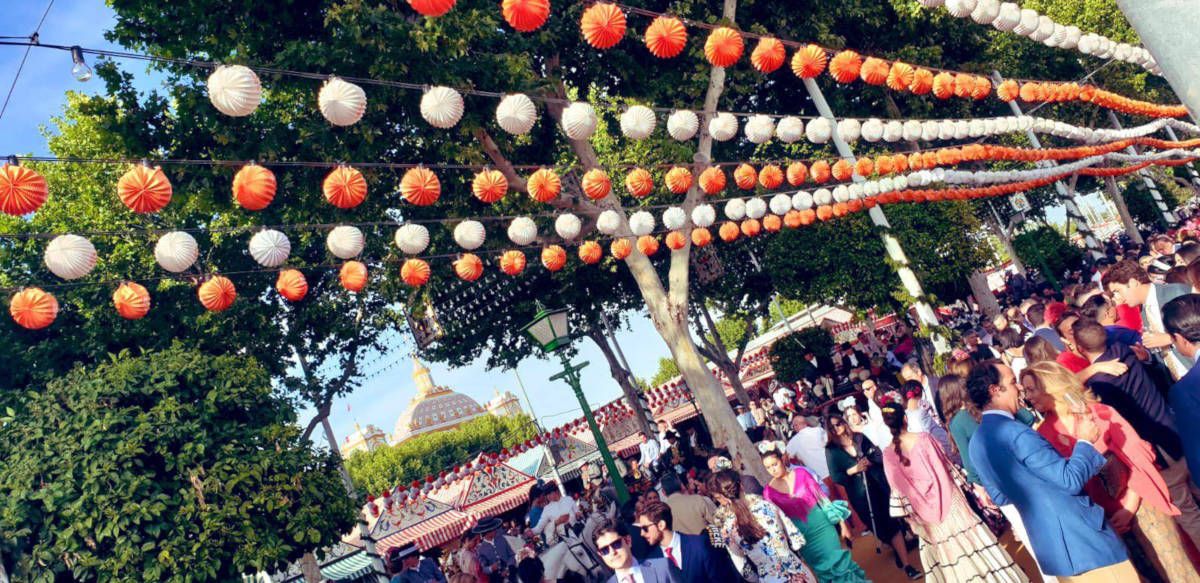 Andalucía restringe las fiestas tras la caída de la 'alarma'.