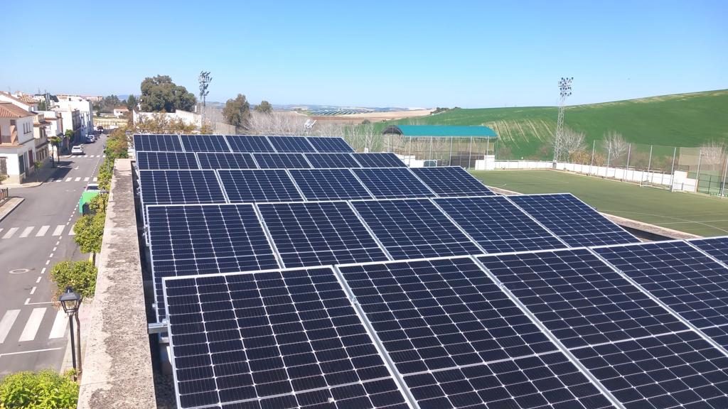 Placas fotovoltaicas instaladas en la provincia de Cádiz.