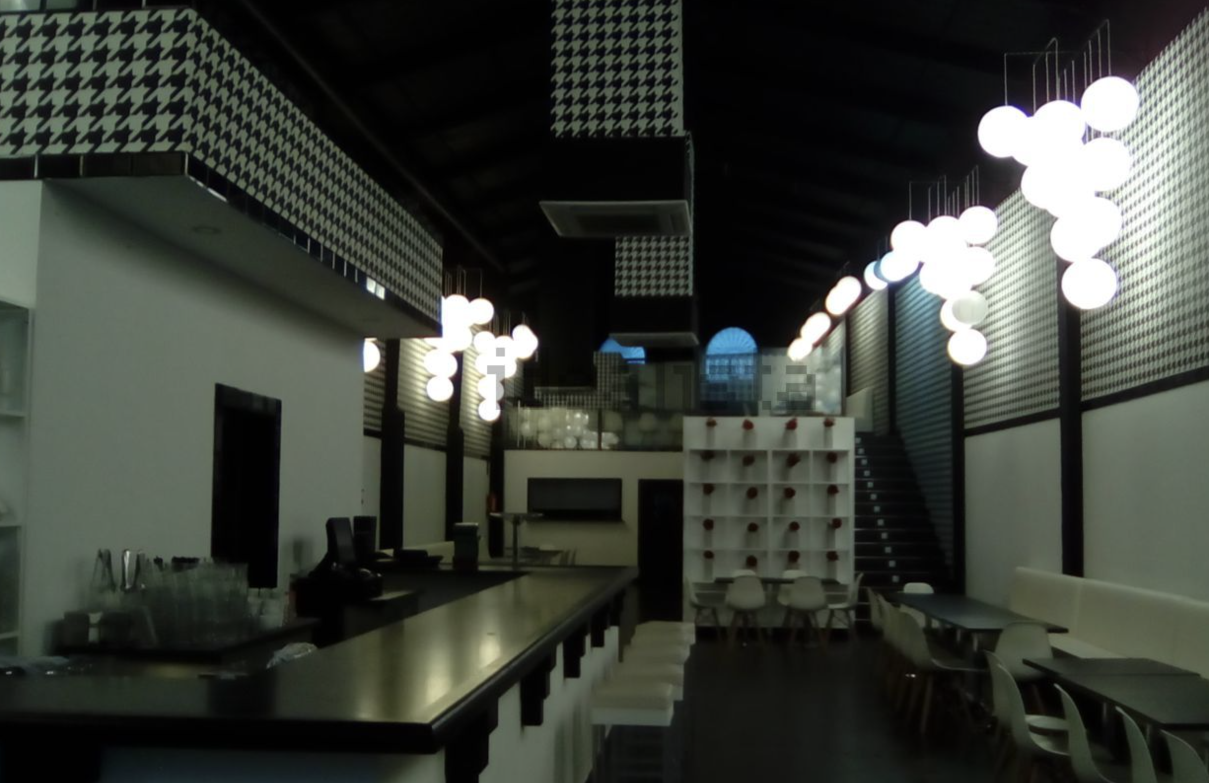 A la venta un gastrobar en un casco de bodega de una de las mejores zonas del centro de Jerez.