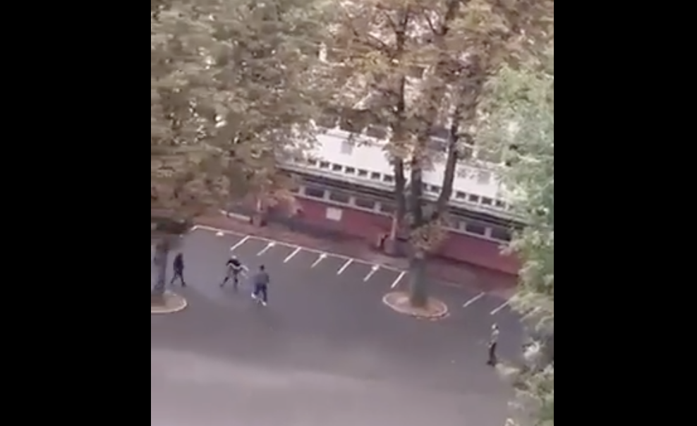 Un momento del ataque en el colegio de Francia, donde un profesor ha sido degollado.