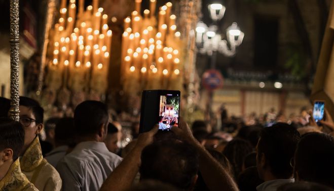 Imágenes de la procesión de la Virgen de La Estrella Coronada hacia su templo