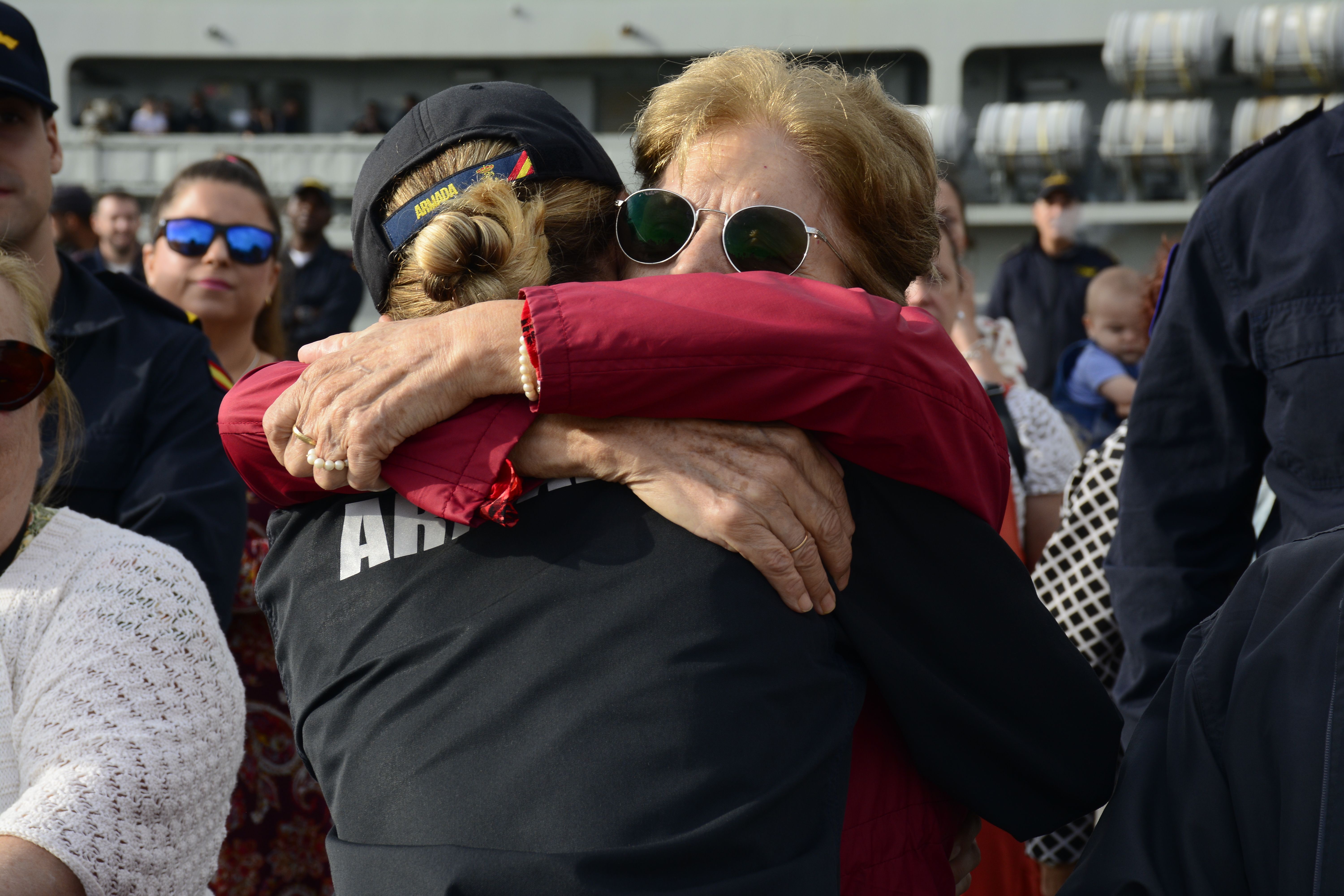 Despedida de los militares.